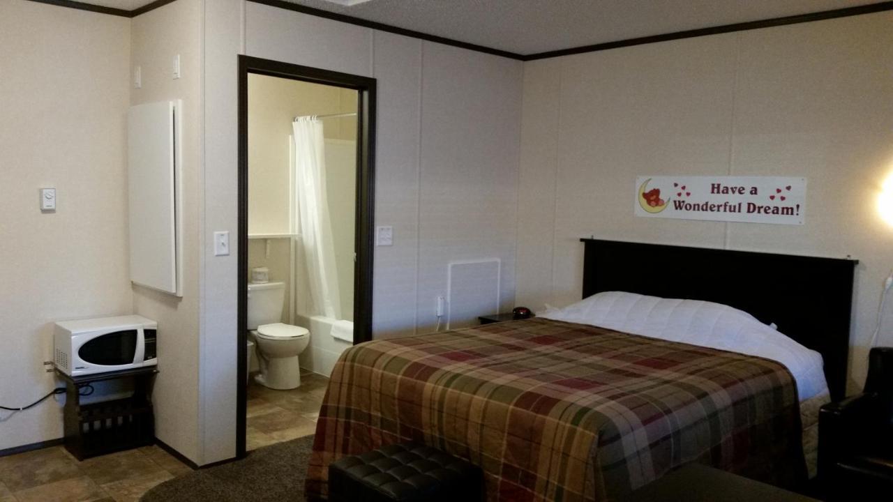 Bear'S Den Lodge Shaunavon Eksteriør bilde